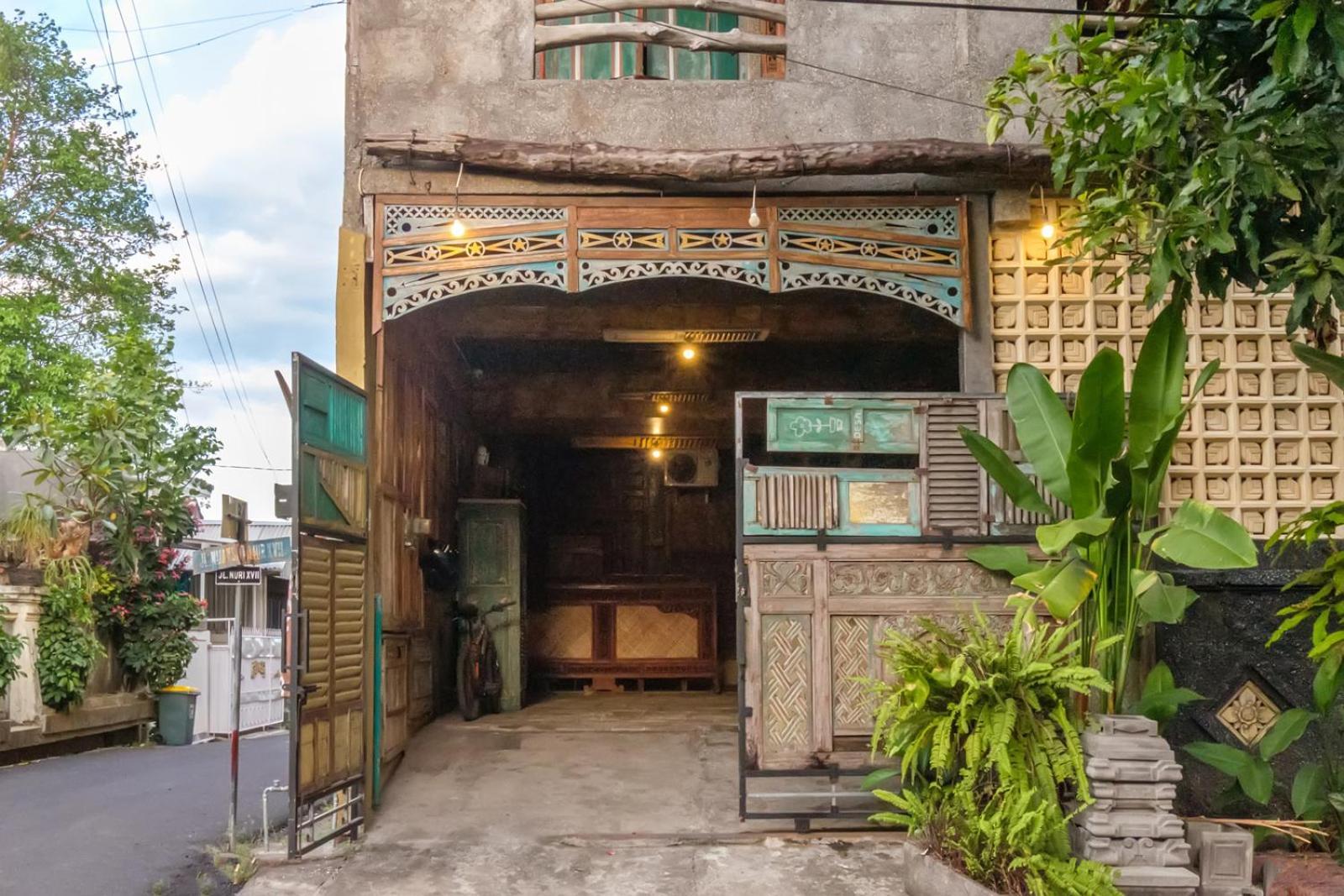 Twospaces Living At Bunga Desa, Jimbaran Exterior foto